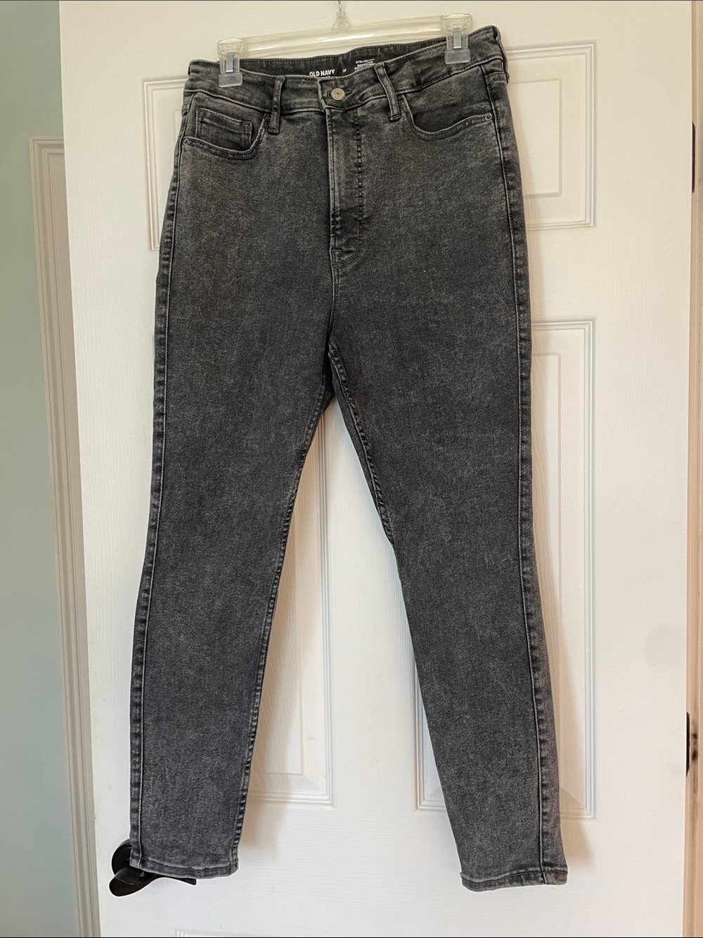 Old Navy Rockstar Super Skinny Washed Gray High-Rise Mom Jeans 12